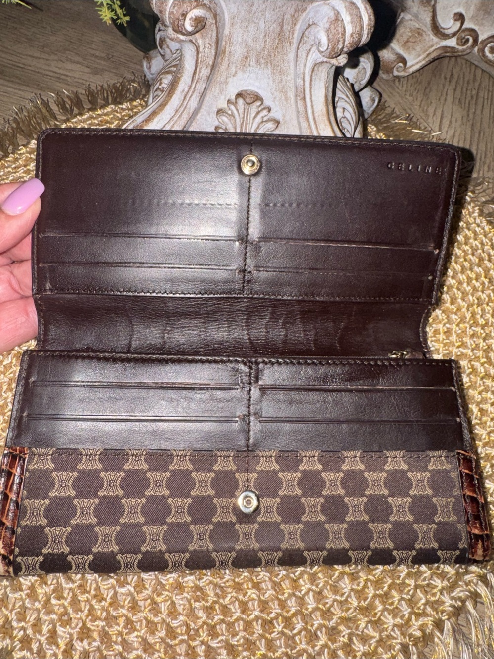 Celine Brown Monogram Continental Wallet in Good Preloved Condition ⭐️ - Picture 8 of 9